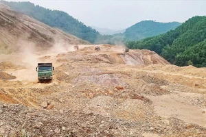 Mỏ sắt Tiến Bộ đang phối hợp với các cơ quan chức năng, thực hiện thủ tục sử dụng đất thải làm vật liệu san lấp.