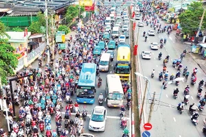 Phương tiện giao thông là một trong những nguyên nhân chính khiến ô nhiễm không khí tại Thành phố Hồ Chí Minh ngày càng nghiêm trọng.