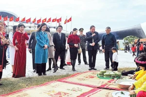 Quảng Ninh luôn quan tâm, chăm lo đến các hoạt động vui Xuân, đón Tết cổ truyền dân tộc.