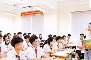Học sinh lớp 9 Trường trung học cơ sở Chờ (xã Yên Phong) tập trung ôn thi vào lớp 10.