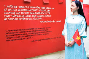 Pa-nô, khẩu hiệu chào mừng Quốc khánh được trang trí cẩn thận