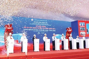Dự án xây dựng tuyến tàu điện ngầm số 2 vừa được Thành phố Hồ Chí Minh khởi công ngày 15/1/2026. (Ảnh THẾ ANH)