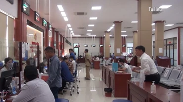 [Video] Trình dự thảo Luật Cán bộ, công chức sửa đổi: Sắp xếp đội ngũ cấp xã trong 3 năm