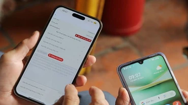 [Video] Người dân Hà Nội tích cực góp ý sửa đổi Hiến pháp qua ứng dụng VNeID