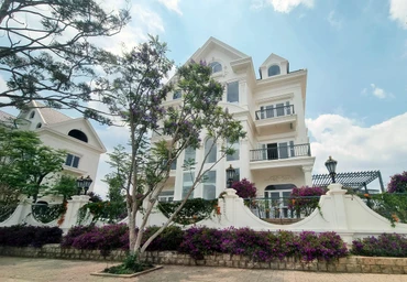 Một góc khu biệt thự Đà Lạt Five Star Happy Valley trên đường Nguyễn Du, thành phố Đà Lạt.