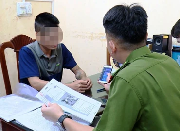 Công an triệu tập, làm việc với Hà Văn Hùng.