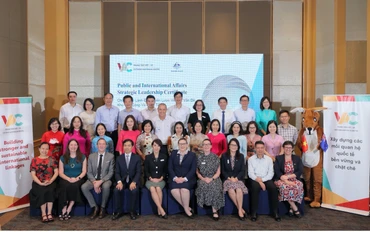 Lễ tốt nghiệp khóa học ngắn hạn “Chứng chỉ lãnh đạo chiến lược về các vấn đề khu vực công và quốc tế”.