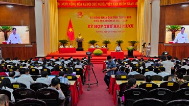 Quang cảnh phiên chất vấn tại kỳ họp Hội đồng nhân dân tỉnh Thanh Hóa.