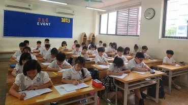 Giờ học của học sinh Trường tiểu học Chu Văn An (Tây Hồ, Hà Nội)