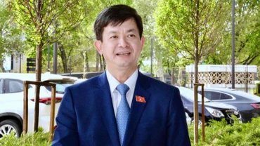 Tổng Thư ký Quốc hội, Chủ nhiệm Văn phòng Quốc hội Lê Quang Tùng.