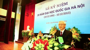 Tổng Bí thư Nguyễn Phú Trọng phát biểu tại buổi lễ kỷ niệm 20 năm thành lập ĐHQGHN (1993-2013), ngày 9/12/2013.