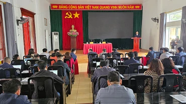 Quang cảnh buổi họp báo.