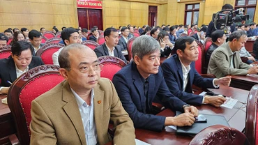 Các đại biểu tham dự hội nghị tại Tỉnh ủy Thanh Hóa.