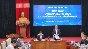 Quang cảnh buổi họp báo.