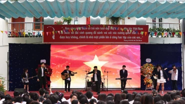 Quang cảnh lễ tổng kết năm học. (Ảnh: Thanh Tùng).