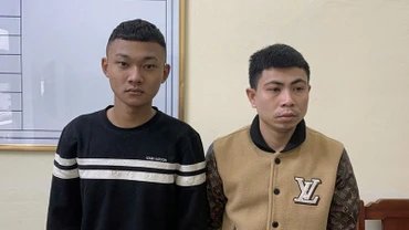 Hai đối tượng gây rối trật tự công cộng ở thị trấn Nga Sơn.