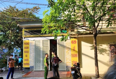 Phòng khám bị tạm đình chỉ hoạt động.