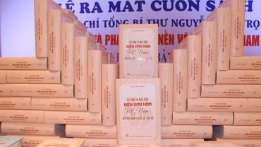 Con người văn hóa là trọng tâm của chiến lược phát triển văn hóa 