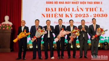 Ra mắt Ban chấp hành Đảng bộ Nhà máy Nhiệt điện Thái Bình 2, nhiệm kỳ 2025-2030.