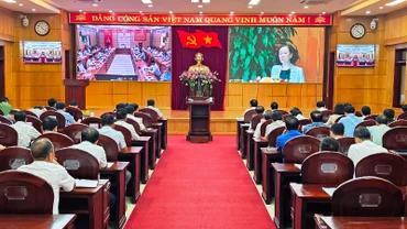 Quang cảnh hội nghị quán triệt Chỉ thị 32-CT/TW của Ban Bí thư Trung ương.