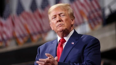 [Video] Tỷ lệ ủng hộ Tổng thống D. Trump thấp nhất trong lịch sử khảo sát 80 năm 