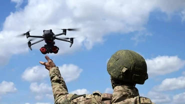 [Video] Nga – Ukraine gia tăng không kích bằng UAV