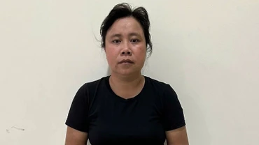 Đối tượng Ngô Thị Như Huệ tại cơ quan Công an. (Ảnh: Công an cung cấp)