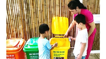 Phạt tiền gia đình, cá nhân không phân loại rác