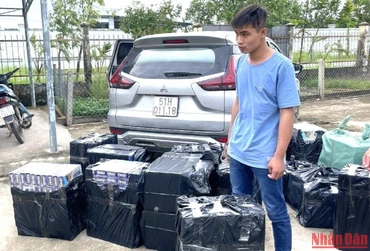 Đối tượng Nguyễn Duy Khánh cùng tang vật bị lực lượng chức năng phát hiện, bắt quả tang tại huyện Đức Huệ, tỉnh Long An.