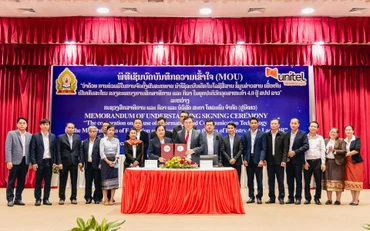 Quang cảnh lễ ký kết. 
