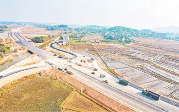 Đường liên kết Thái Nguyên-Bắc Giang-Vĩnh Phúc cơ bản hoàn thành, sẽ đưa vào sử dụng từ quý II/2025, sớm hơn sáu tháng so với tiến độ đề ra. 
