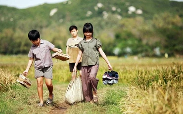"Tôi thấy hoa vàng trên cỏ xanh", bộ phim Nhà nước đầu tư gặt hái được nhiều thành công. (Ảnh trong phim)