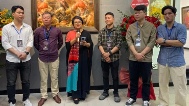 Triển lãm “Câu chuyện đầu năm”: Thổi hồn vào nghệ thuật màu nước, tranh lụa