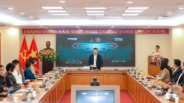 Nhà báo Lê Xuân Thành - Tổng Biên tập báo Thể thao và Văn hóa công bố đề cử Giải Cống hiến 2025.