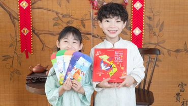 Thị trường sách Tết cho thiếu nhi năm Ất Tỵ rất phong phú. (Ảnh: Đinh Tị Books)