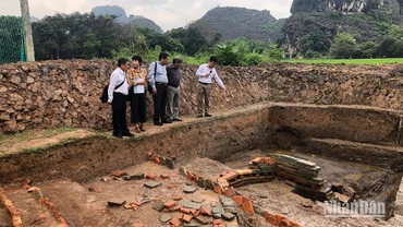 Một công trường khảo cổ ở Hoa Lư, Ninh Bình.