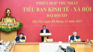 Thủ tướng Phạm Minh Chính chủ trì phiên họp.