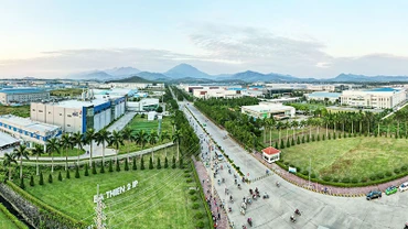 Với hạ tầng đồng bộ, cảnh quan đẹp, Khu công nghiệp Bá Thiện II (Vĩnh Phúc) hấp dẫn nhà đầu tư. (Ảnh: KHÁNH LINH)