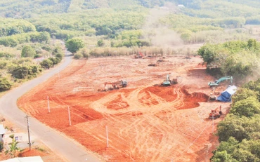 San lấp mặt bằng trái phép tại xã An Khương, huyện Hớn Quản, tỉnh Bình Phước.