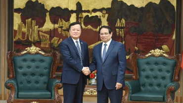 Thủ tướng Phạm Minh Chính tiếp ông Hạ Đông Phong, Chủ tịch Tập đoàn Máy bay thương mại Trung Quốc (COMAC).