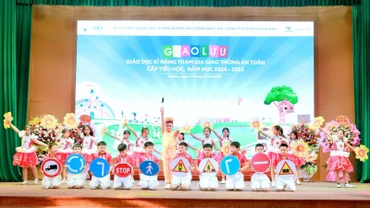 Chương trình giao lưu, giáo dục kỹ năng về an toàn giao thông cho học sinh tiểu học năm học 2024-2025 tại Hà Nam.