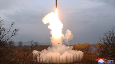 Hình ảnh một vụ phóng tên lửa do Triều Tiên thực hiện năm 2024. (Ảnh: KCNA/Tân Hoa xã)