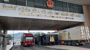 [Video] Ưu tiên hàng nông sản thông quan qua cửa khẩu Lào Cai
