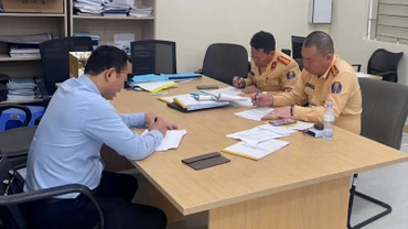 [Video] Xử phạt xe mang biển "giả" vi phạm luật giao thông