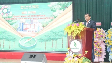 Ông Đỗ Minh Tuấn, Tổng Giám đốc Tổng Công ty Cao-su Đồng Nai phát biểu tại hội nghị.