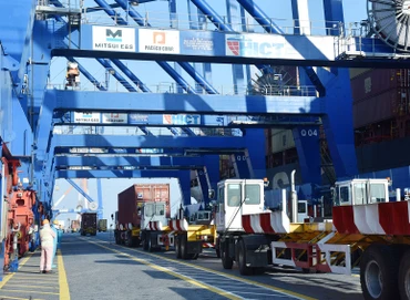 Cảng container quốc tế Lạch Huyện, thành phố Hải Phòng do Công ty TNHH Cảng container quốc tế Tân Cảng Hải Phòng (Tổng công ty Tân Cảng Sài Gòn) quản lý và vận hành. (Ảnh: TRẦN HẢI)