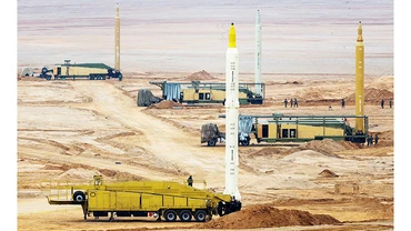 Một hệ thống tên lửa đạn đạo của Iran. Ảnh: FARS NEWS