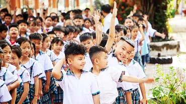 Nhiều chính sách dân số mới nhằm khuyến khích sinh con đã được ban hành. Ảnh: TTXVN