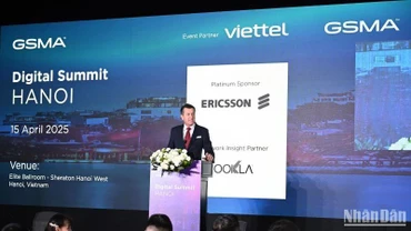 Ông Julian Gorman, Giám đốc khu vực châu Á-Thái Bình Dương của GSMA, phát biểu ý kiến.
