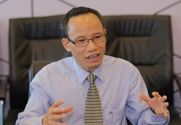 Tiến sĩ Cấn Văn Lực.